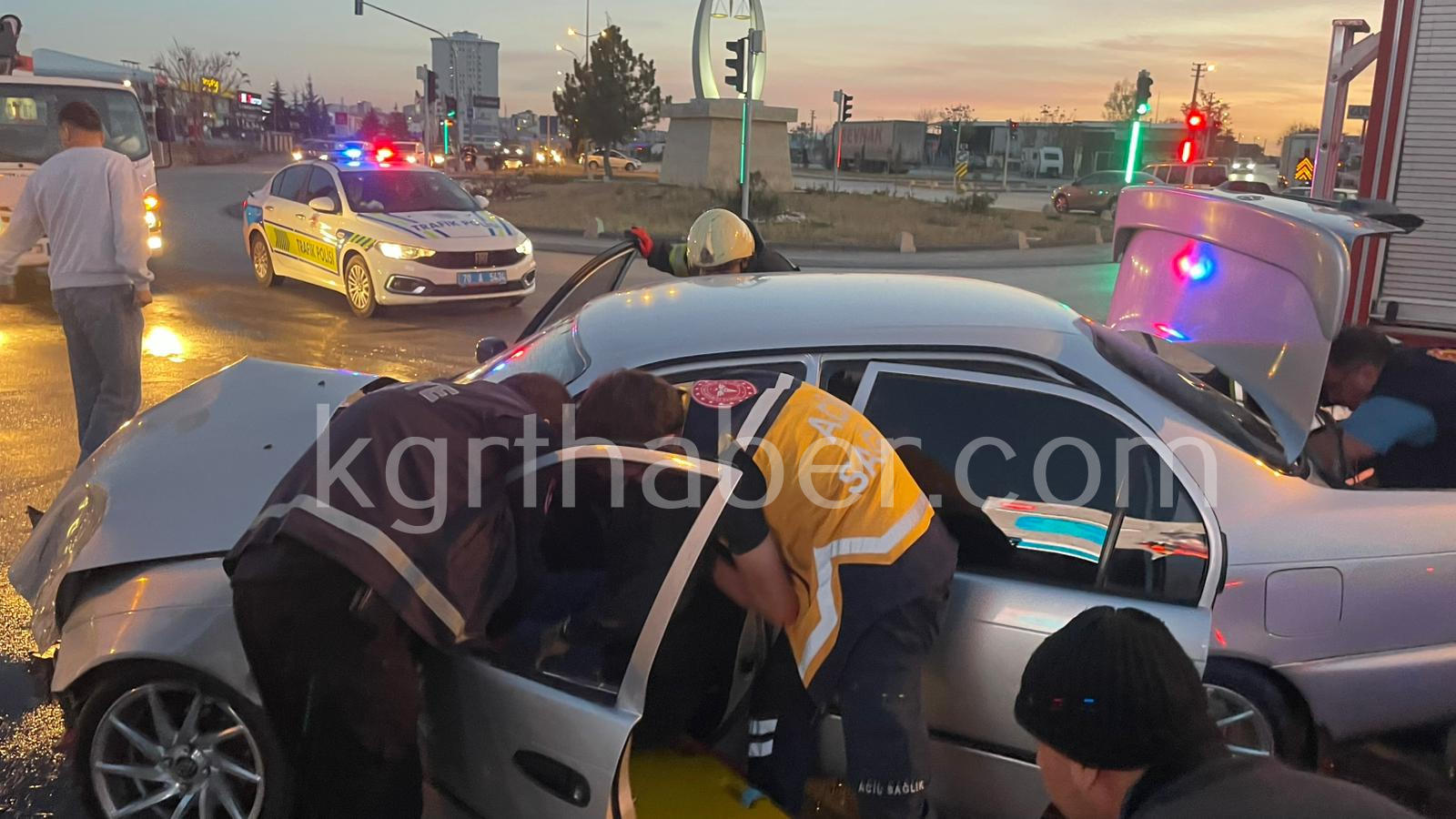 Karamanda Itfaiye Ile Otomobil Carpisti 1 Yarali1