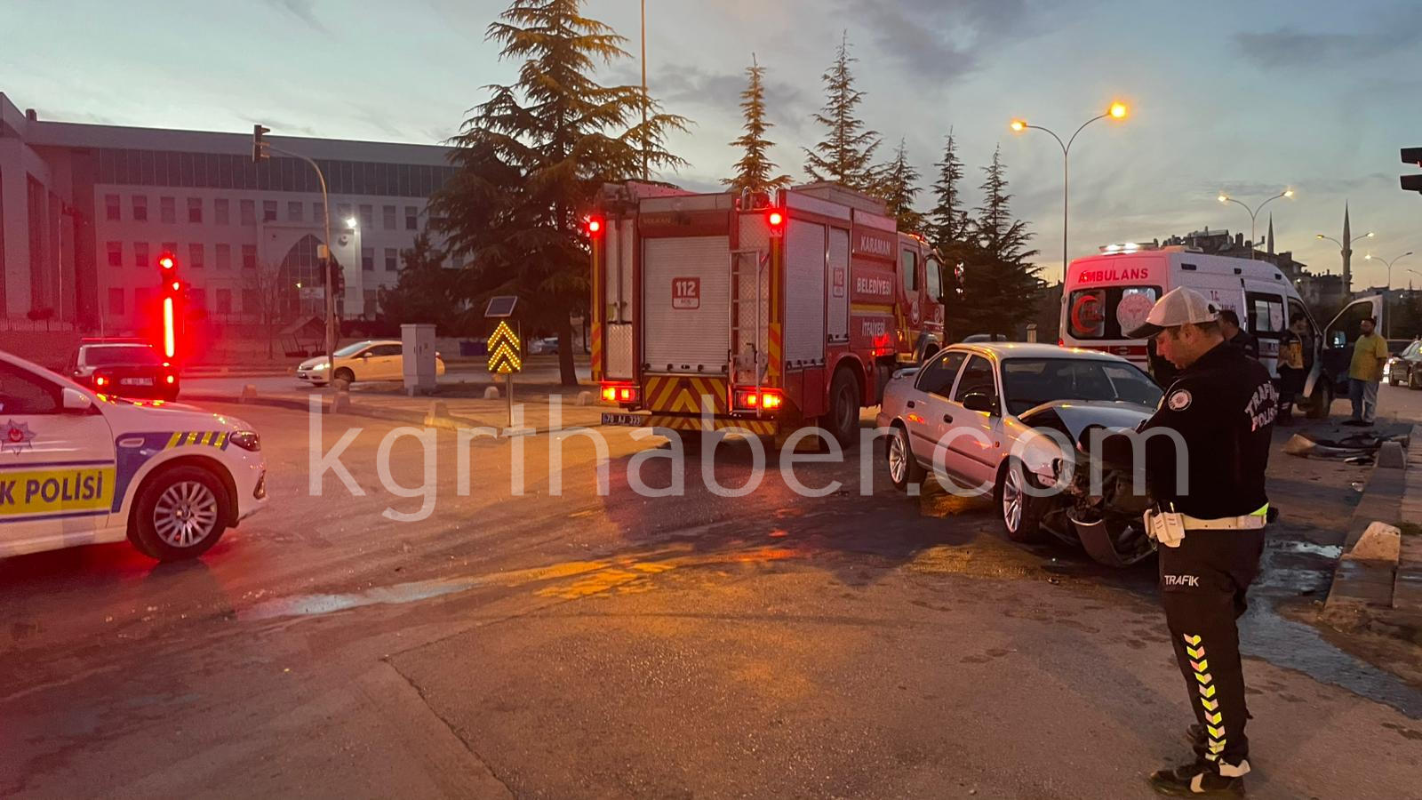 Karamanda Itfaiye Ile Otomobil Carpisti 1 Yarali6