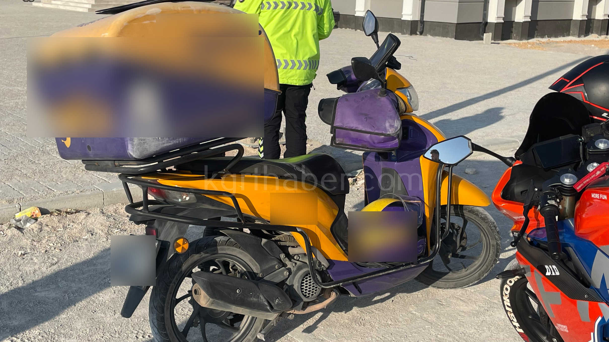 Karamanda Motorkuye Genc Yaralandi1