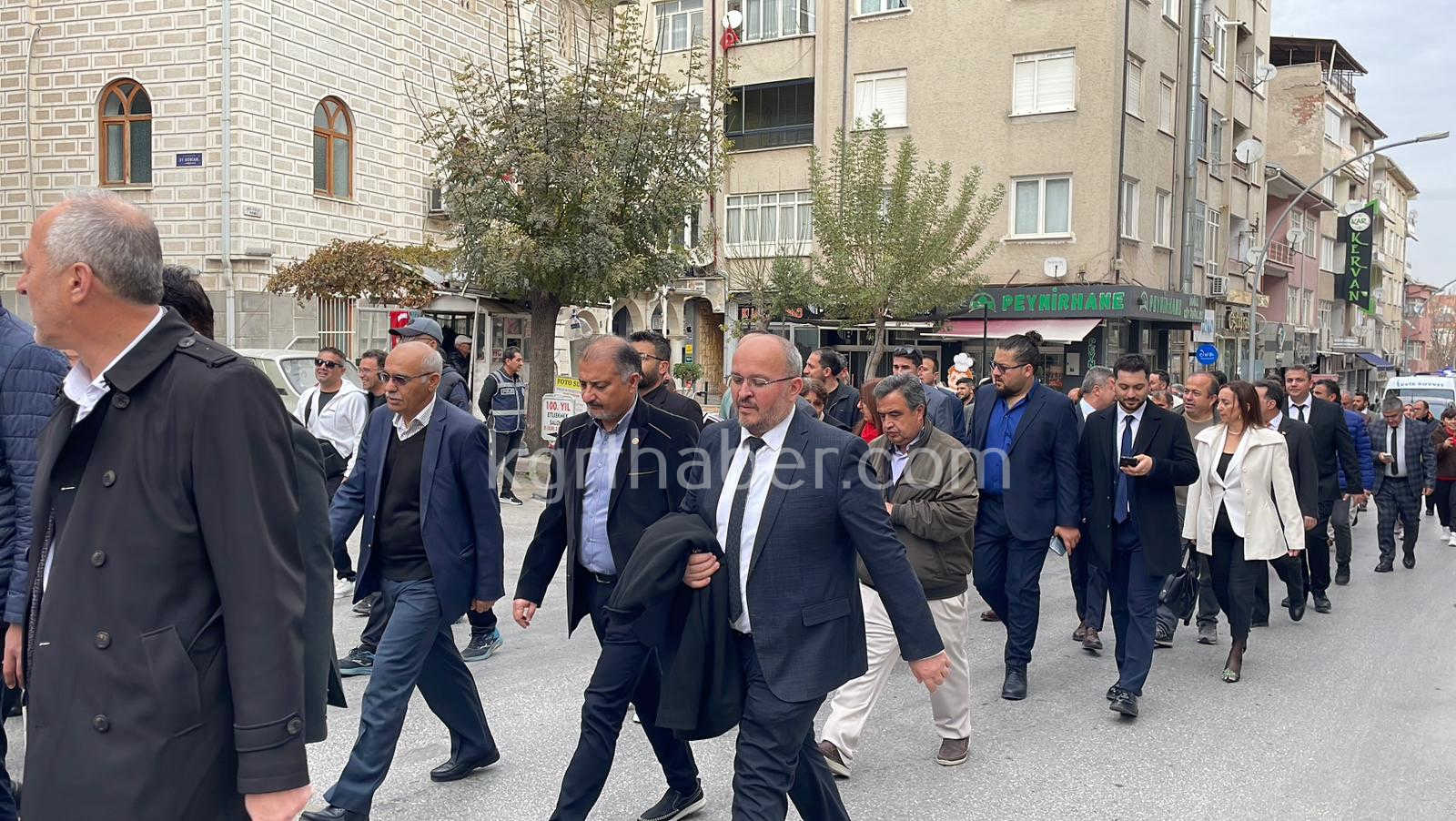 Karamanda Ogretmenler Gunu Yuruyusu Duzenlendi4