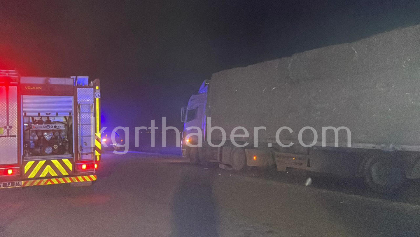 Karaman'da Otomobil Tırın Altına Girdi Karı Koca Öldü1