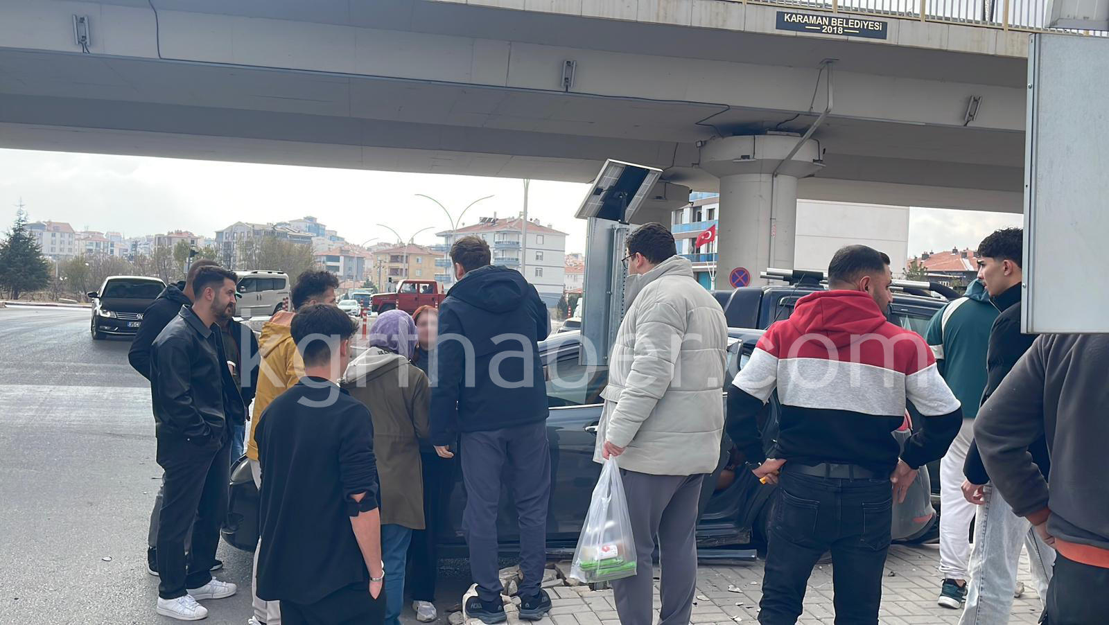 Karamanda Pikap Ile Otomobil Carpisti 1 Yarali3