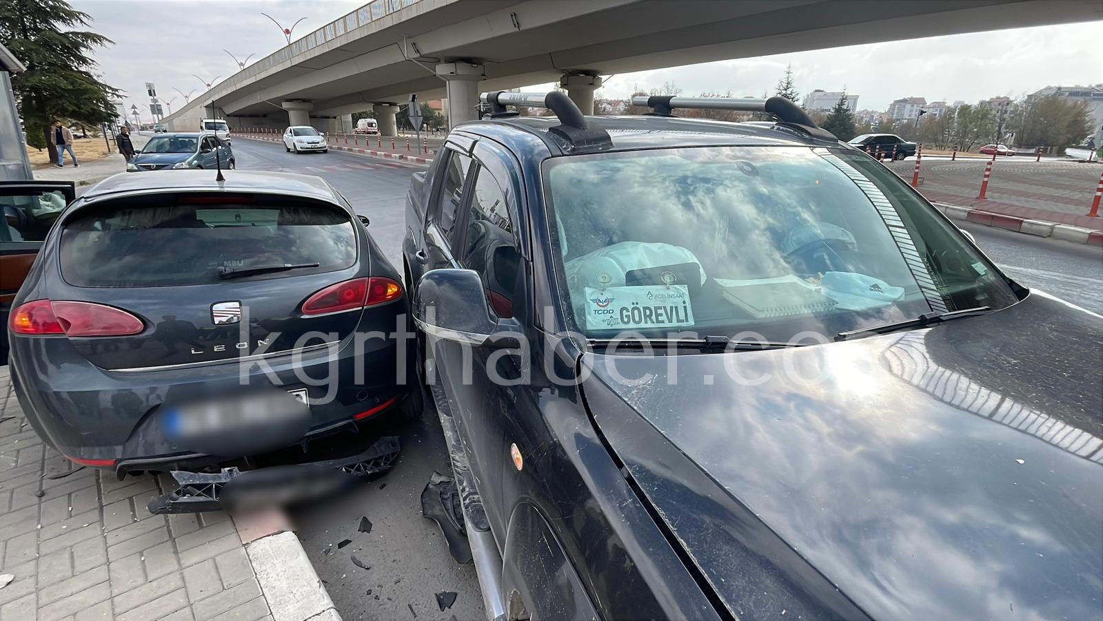 Karamanda Pikap Ile Otomobil Carpisti 1 Yarali4