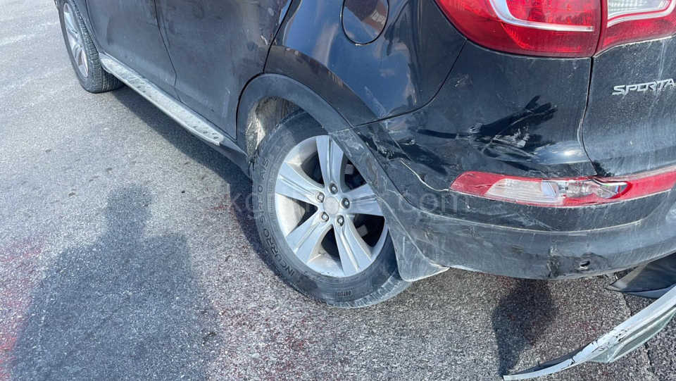 Karamanda Suv Aracla Otomobil Kavsakta Carpisti1