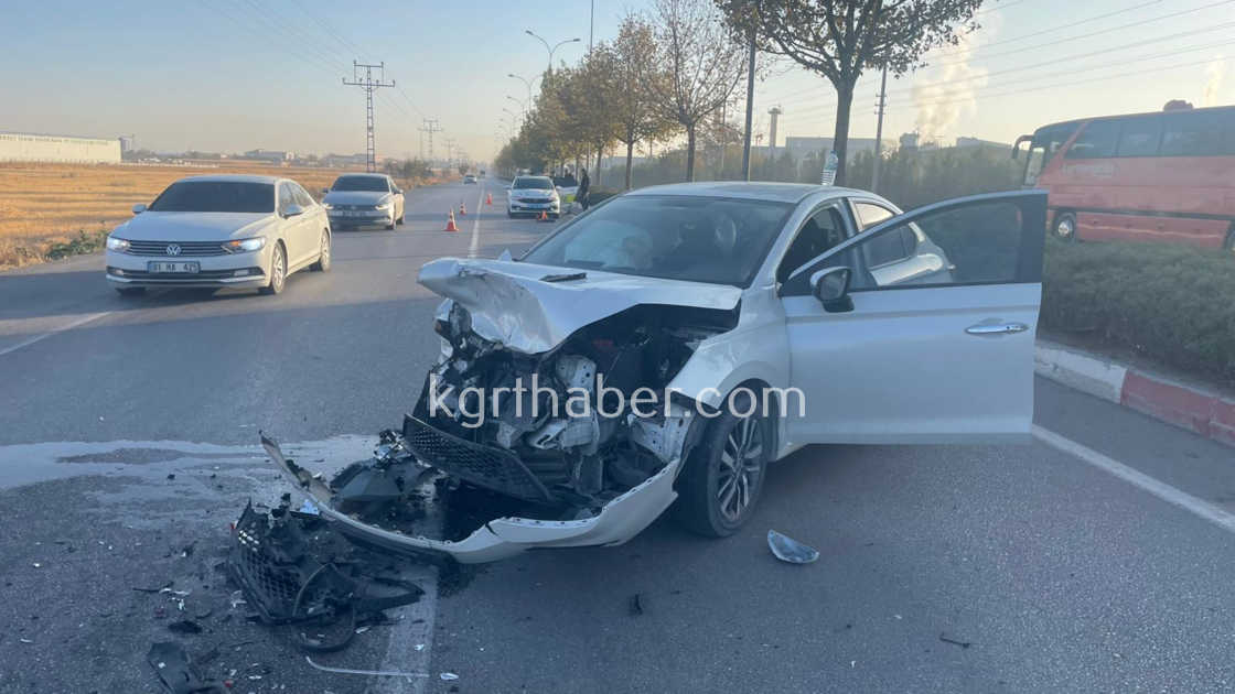 Karamanda Tirla Otomobil Carpisti 1 Yarali0