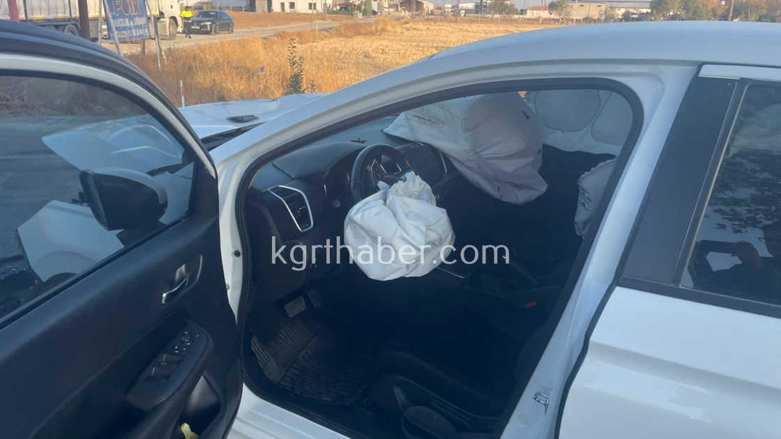 Karamanda Tirla Otomobil Carpisti 1 Yarali1