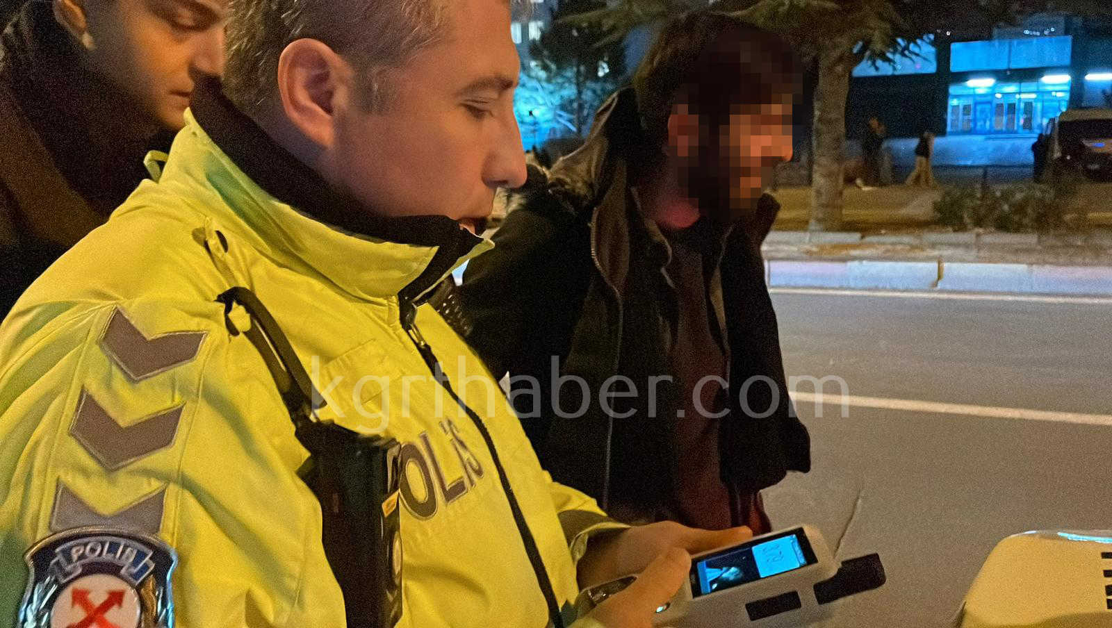 Kaza Yapan Alkollu Ve Ehliyetsiz Surucunun Rahatligi Pes Dedirtti7