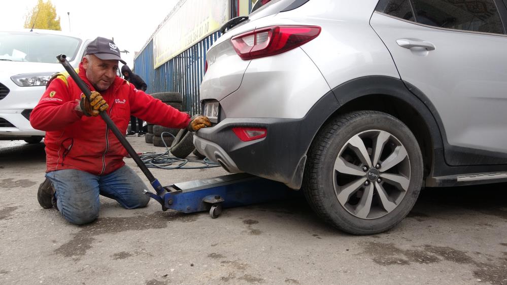 Lastikcilerde Yogunluk Artti Kis Lastigi Uygulamasi Basladi1