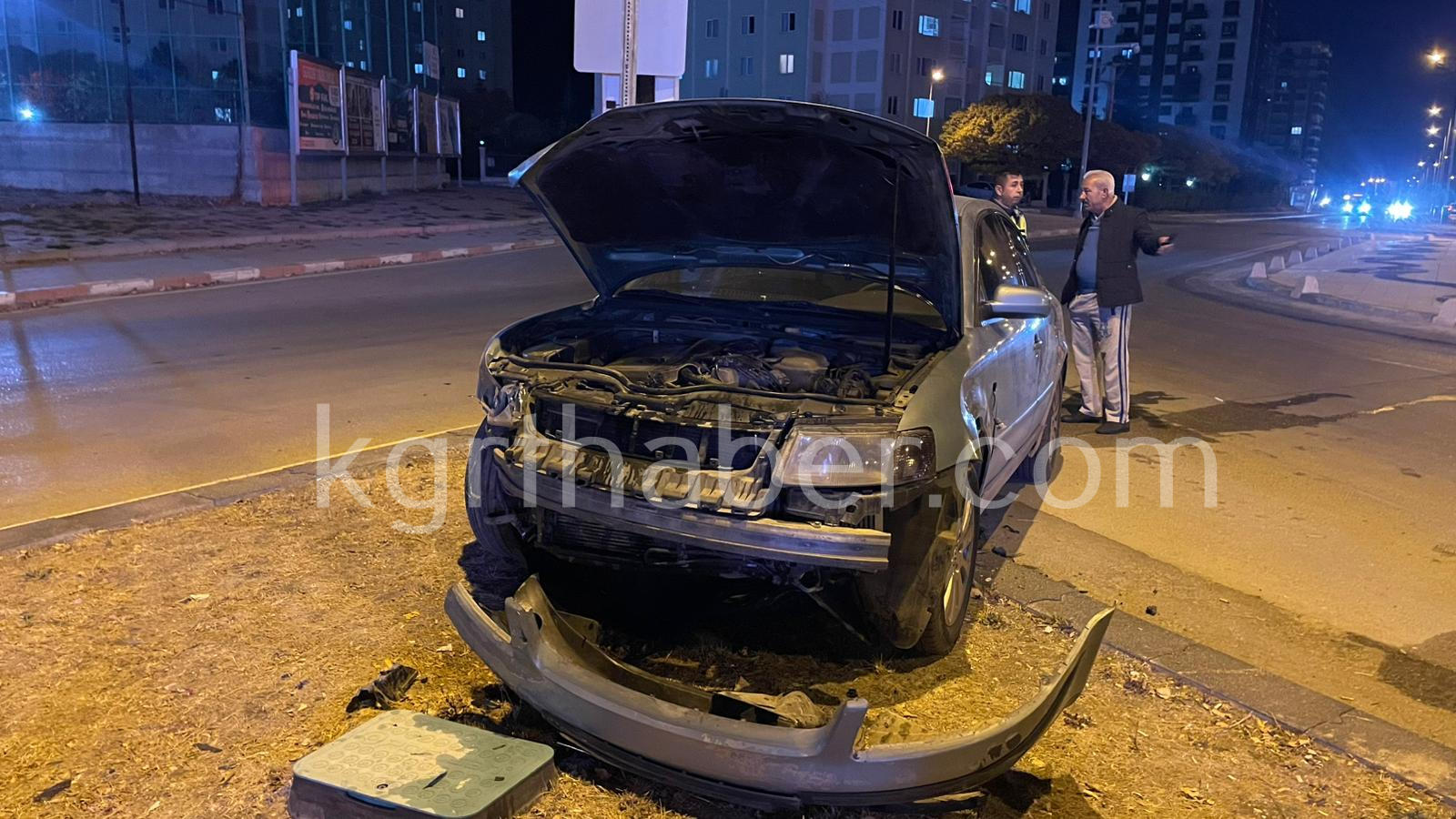 Otomobiller Kavsakta Carpisti 1 Yarali5