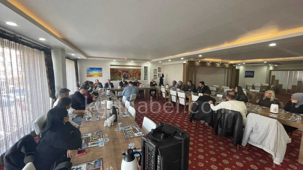 Sariveliler Belediye Baskani Basin Mensuplariyla Bir Araya Geldi3