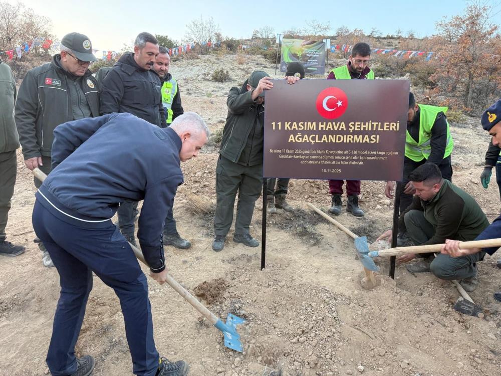 Sehit Dusen 20 Asker Icin Karamanda Fidan Dikildi1