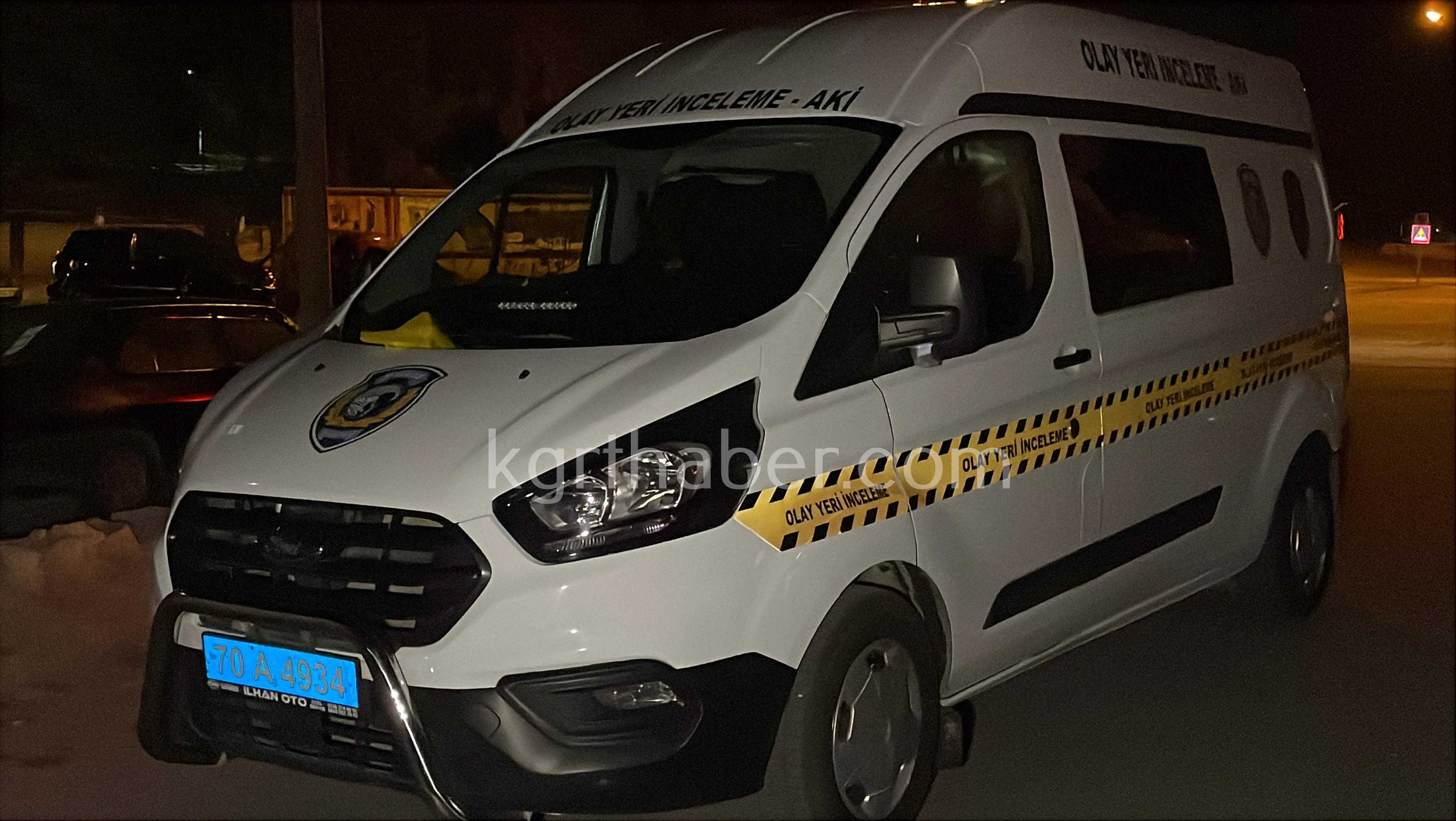 Silahli Kavgada Sacmalar 4 Araca Ve Bir Eve Zarar Verdi4