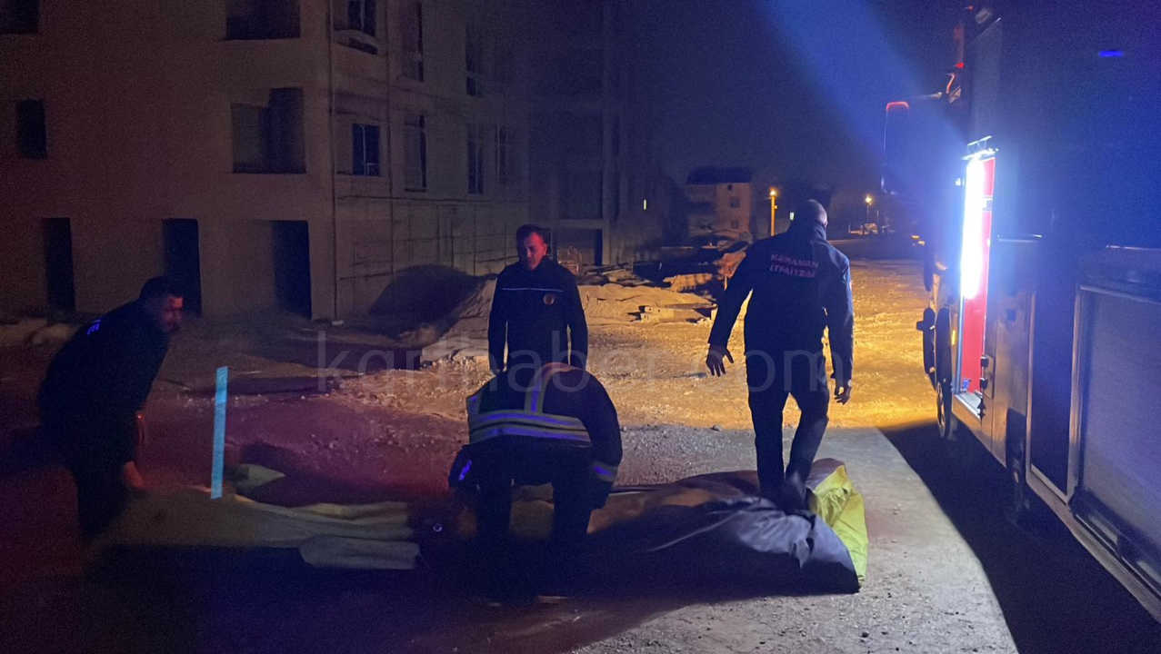 6 Katli Insaatin Catisina Cikti Polis Ekipleri Kurtardi8