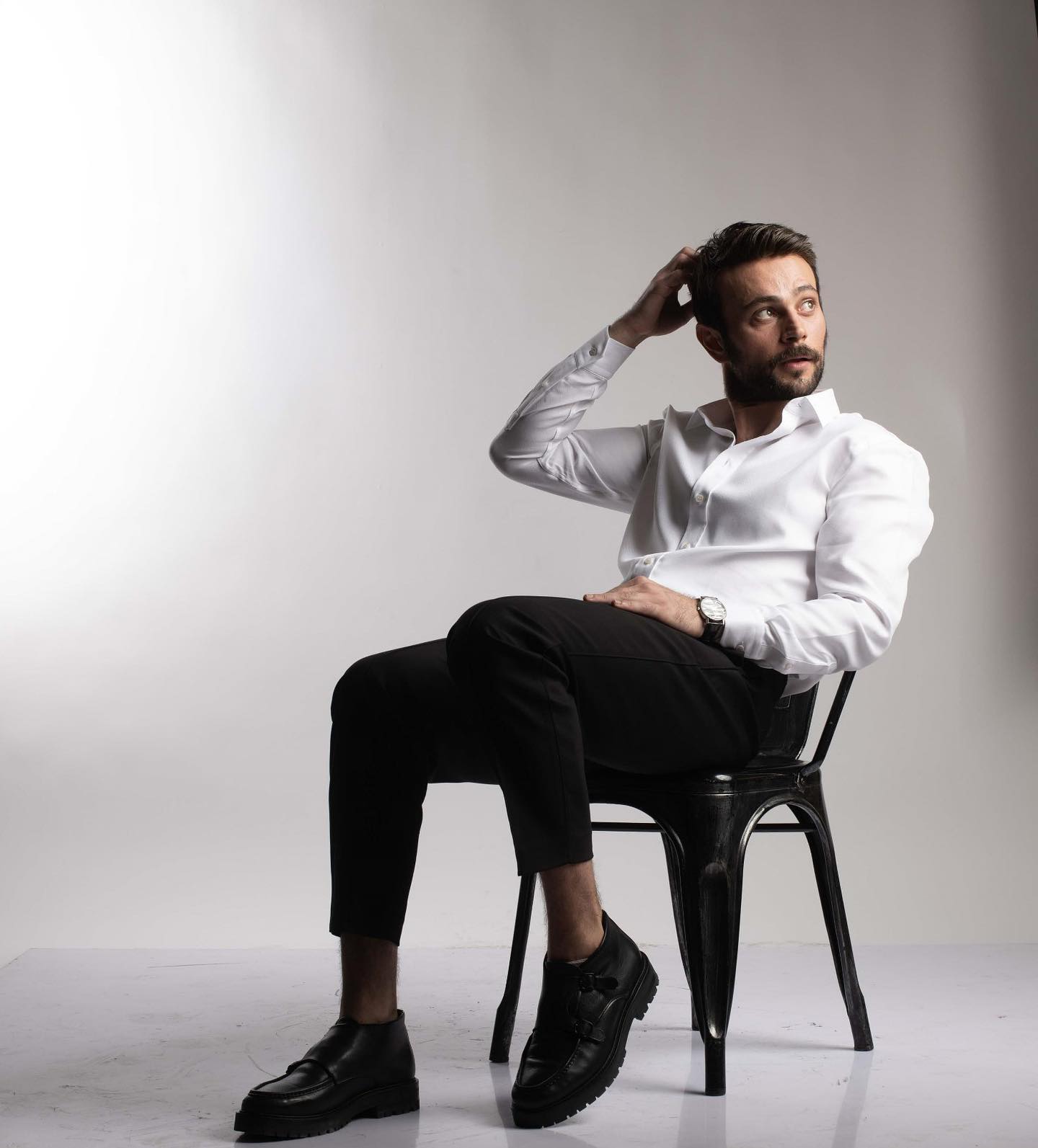 Dizi Setinde Supheli Olum Iddiasi Oyuncu Kerem Arslanoglu Gozyaslari Icinde Anlatti (3)