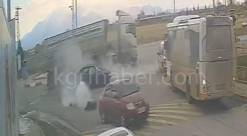 Feci Kaza Kamerada Lpg Tanki Firladi 2 Yarali4