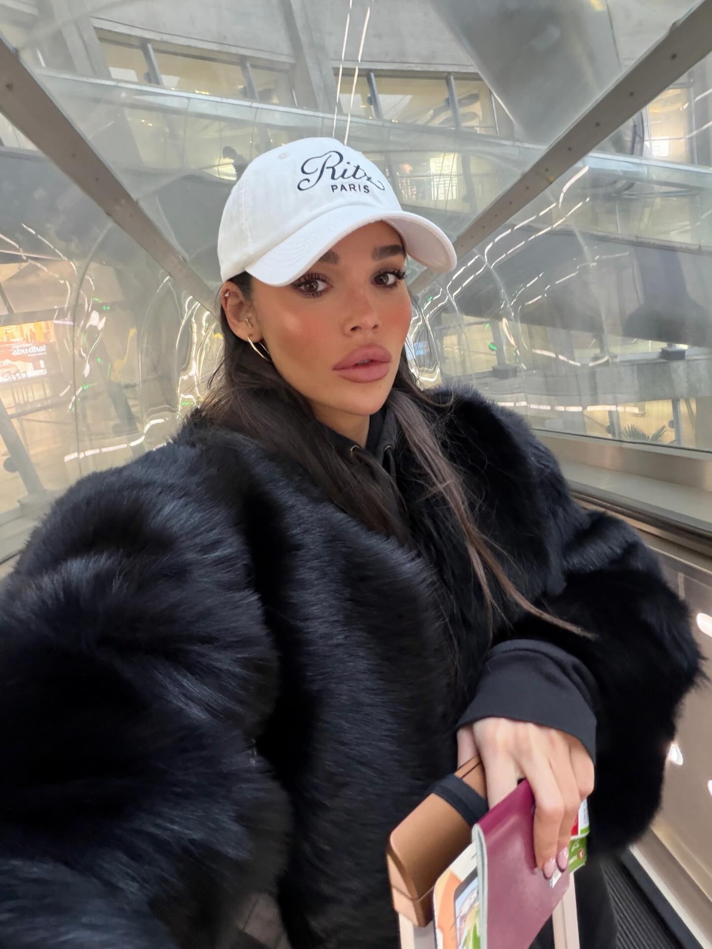 Fenomen Ezgi Findik Hakkinda Yakalama Karari (1)