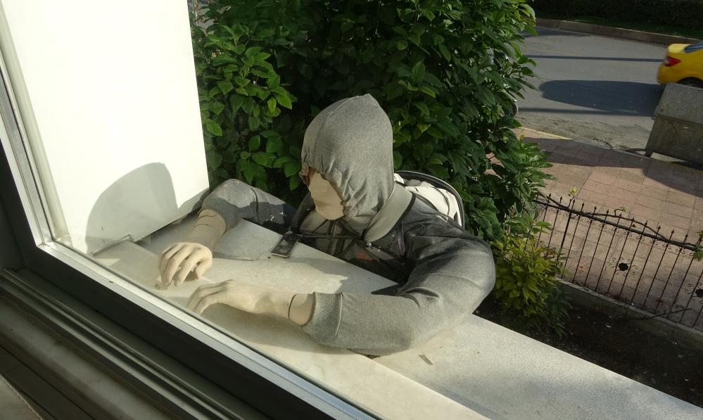 Herkes On Hirsiz Sandi O Ise1