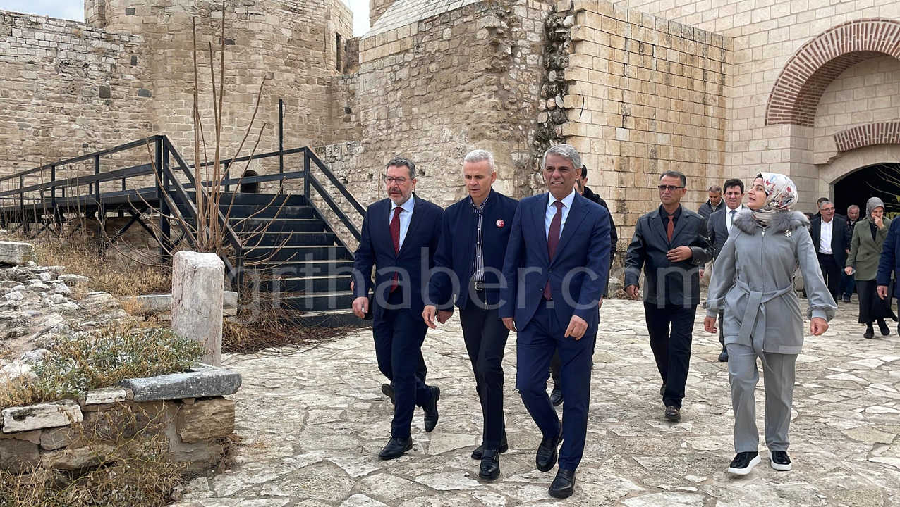 Karaman Kalesi Icin Onemli Ziyaret Bakan Yardimcisi Inceleme Yapti17