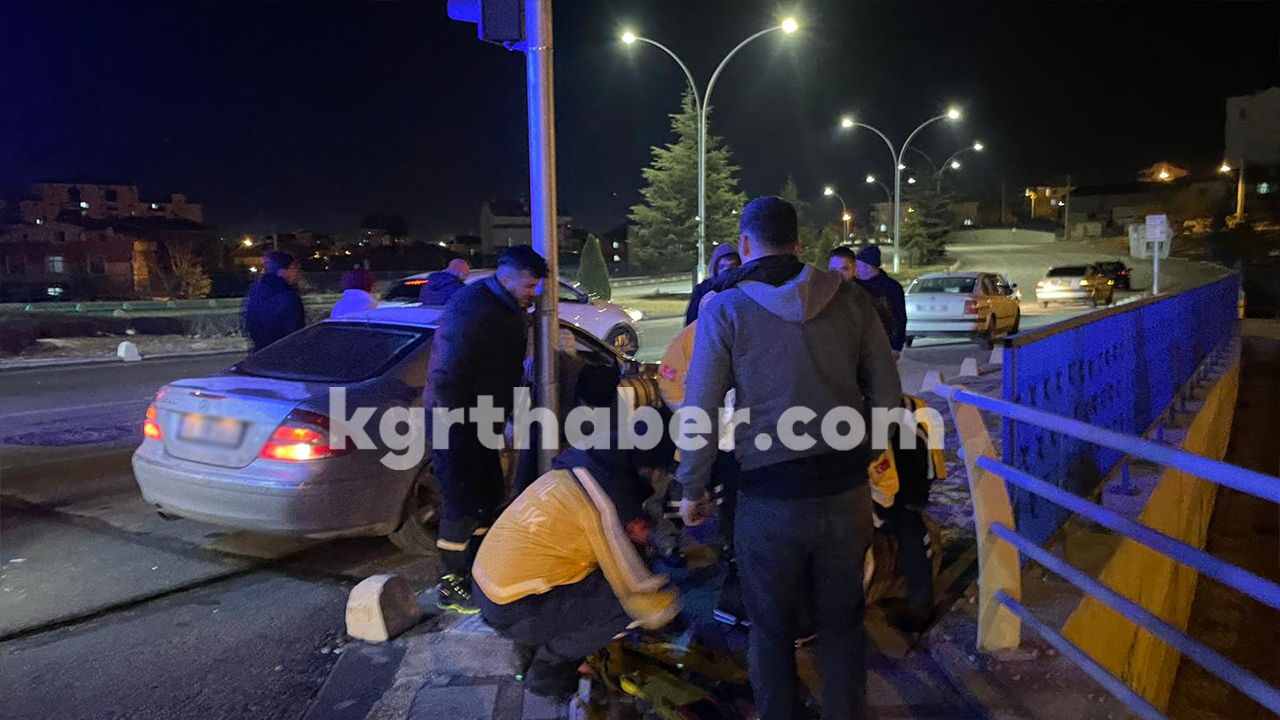 Karamanda 2 Arac Kavsakta Carpisti 3 Yarali1