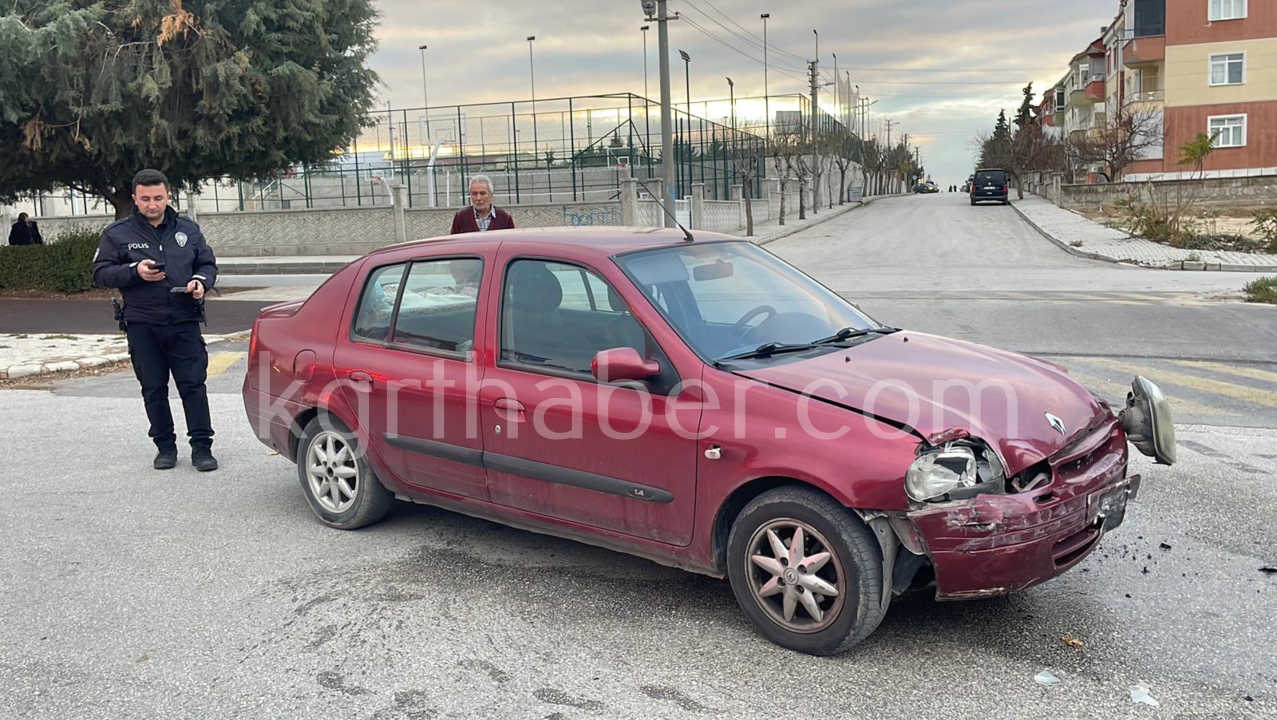 Karamanda 2 Otomobil Carpisti 3 Yarali1