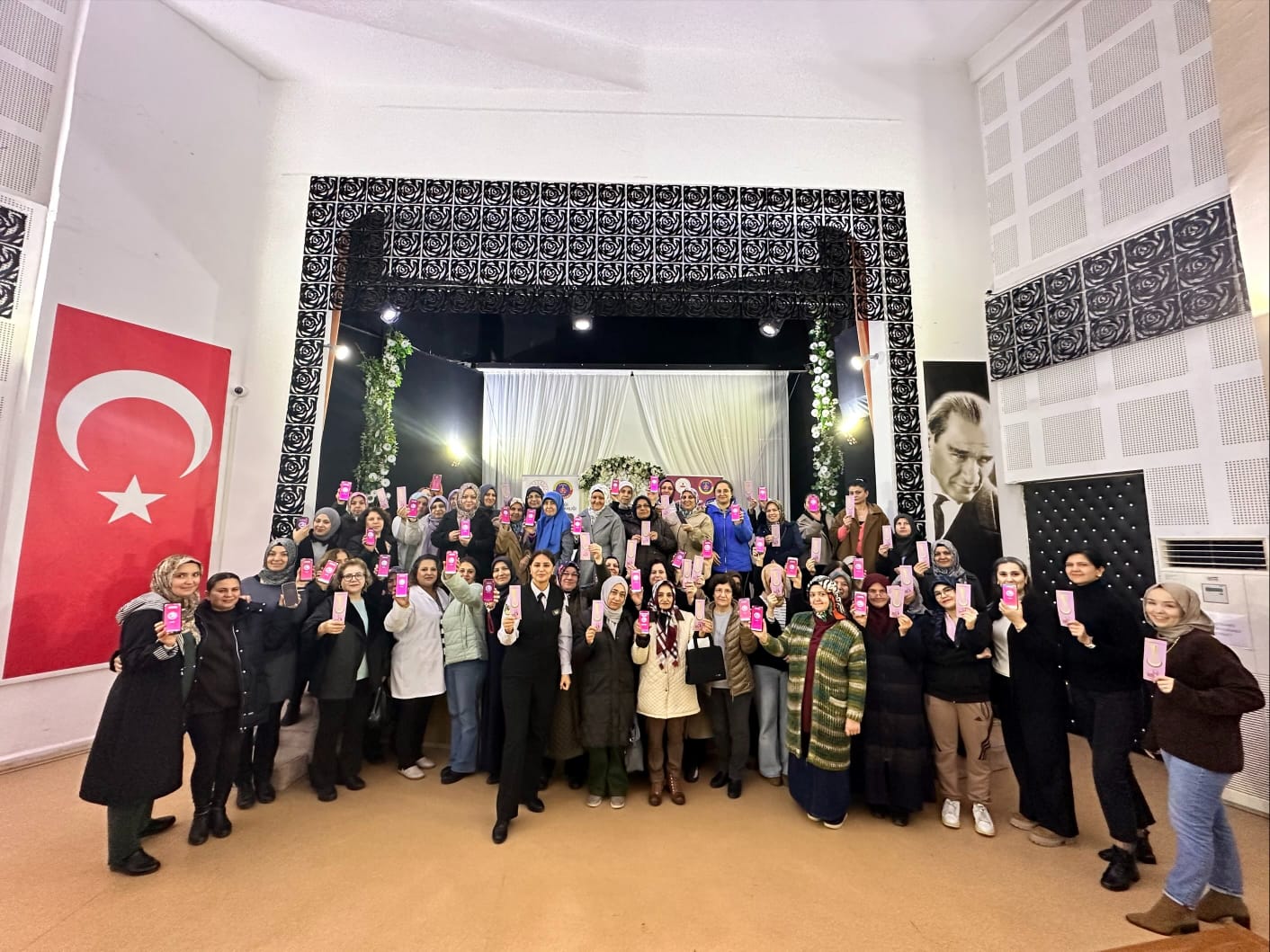 Karamanda Jandarma 11 Gunde Yuzlerce Kadin Ve Cocugu Bilgilendirdi (4)