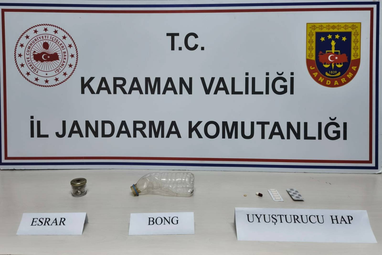 Karamanda Jandarmadan Genis Capli Uygulama 11 Kisi Tutuklandi (2)