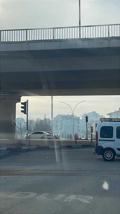 Karamanda O Kavsakta Trafik Isigi Direkleri Kuruluyor1