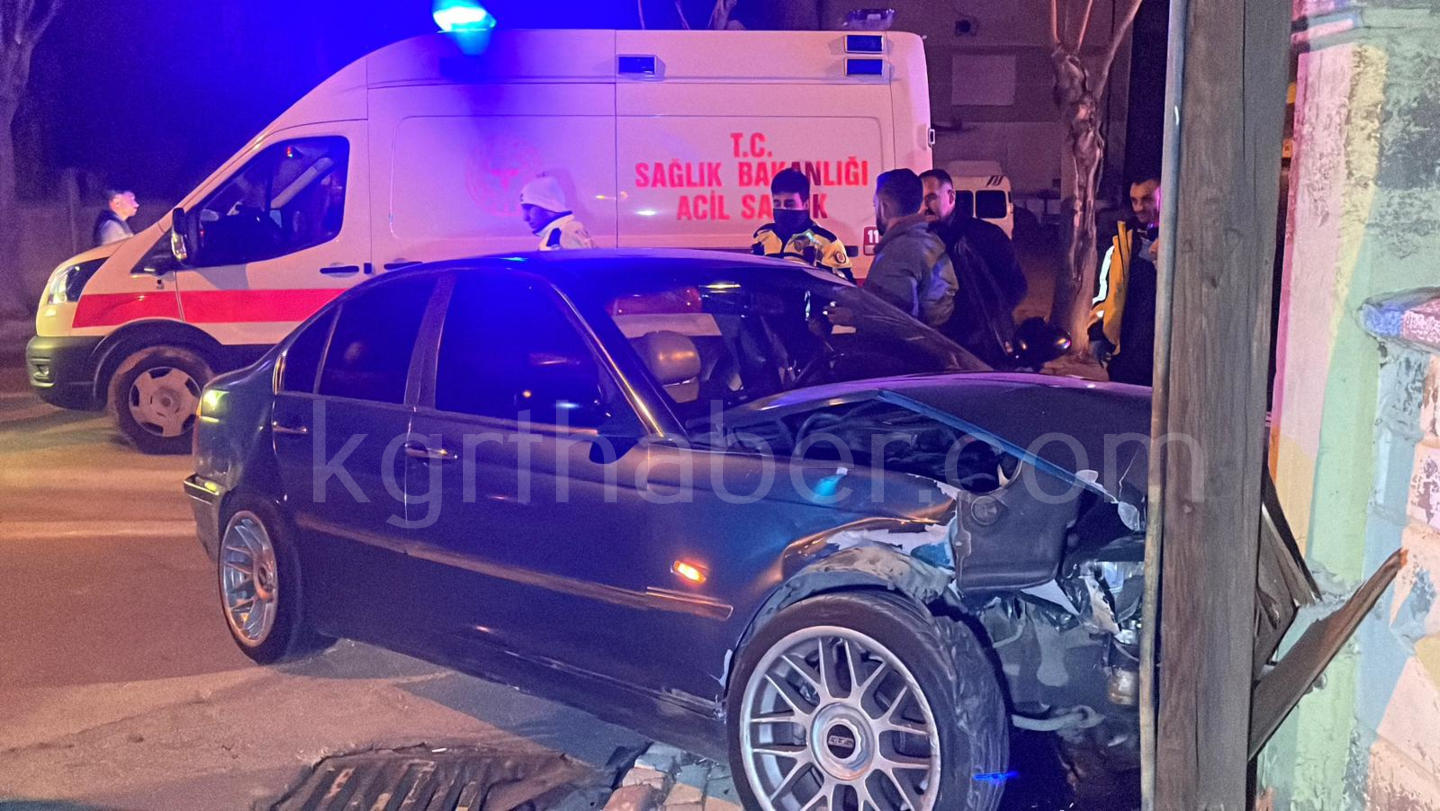 Karamanda Otomobiller Carpisti 5 Yarali12