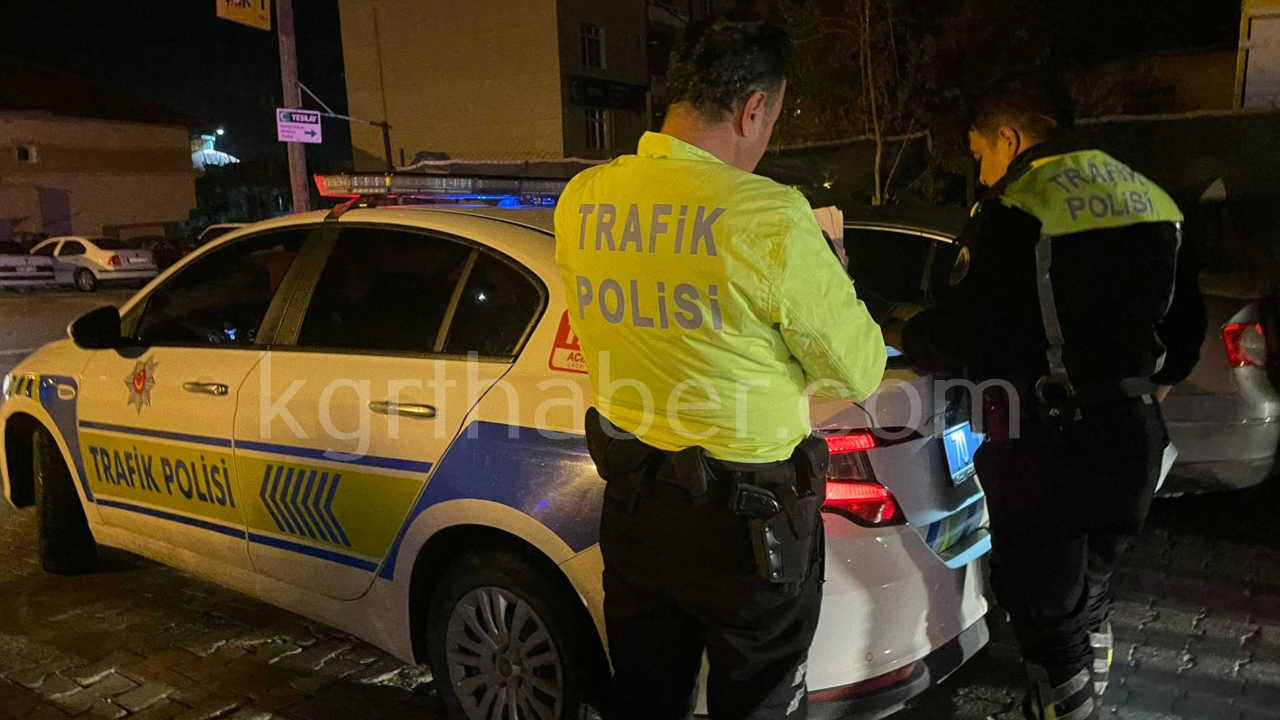 Karamanda Ters Yonde Ilerleyip Polisten Kacan Surucuye 30 Bin Lira Ceza0