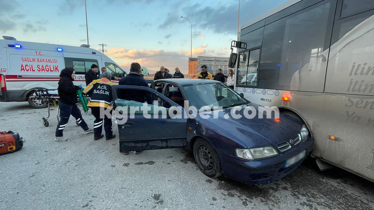 Karamanda Trafik Kazasi Yaralilar Var (6)