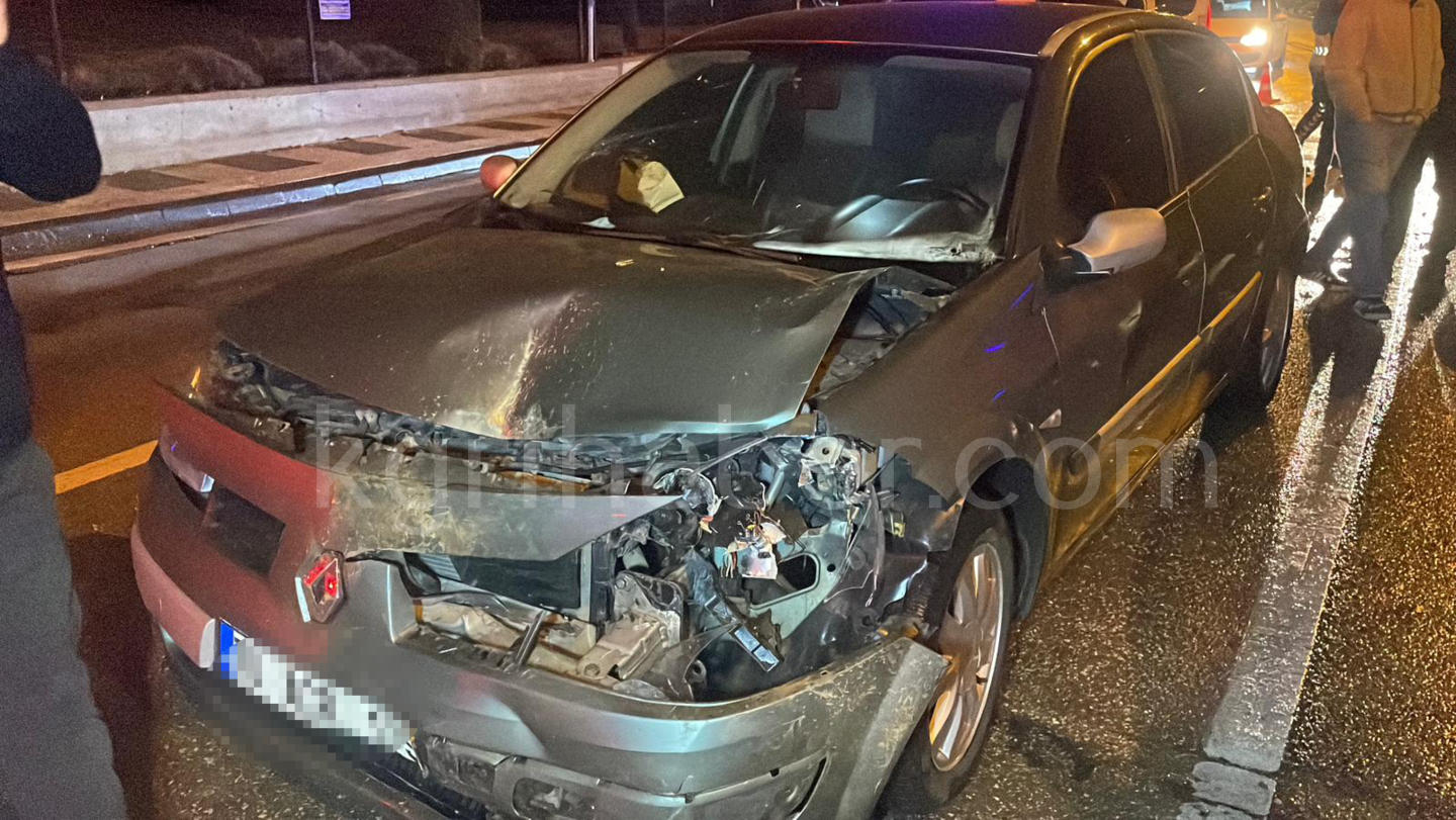 Karamanda Zincirleme Trafik Kazasi 2 Yarali8