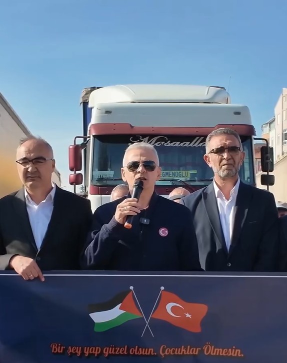 Karamandan 6 Yardim Tiri Gazzeye Dogru Yola Cikti (3)