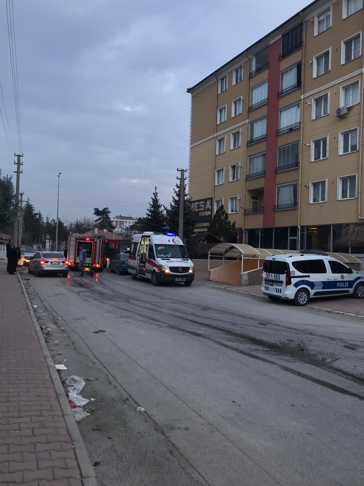 Ocakta Unutulan Yemek Yangina Yol Acti (2)