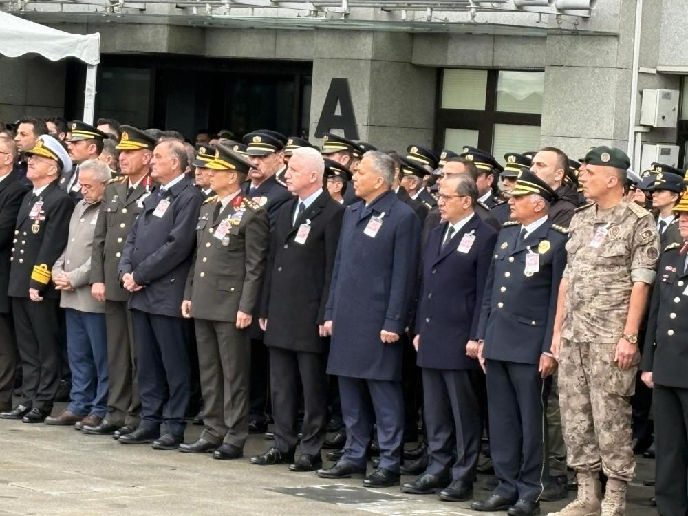 Operasyonda Sehit Olan Polis Memuru Icin Toren Duzenlendi1