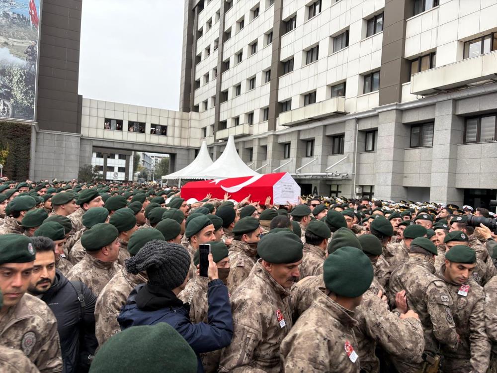 Operasyonda Sehit Olan Polis Memuru Icin Toren Duzenlendi3