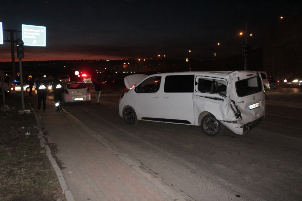 Ortalik Savas Alanina Dondu Vinc 6 Araci Bicti 7 Yarali1