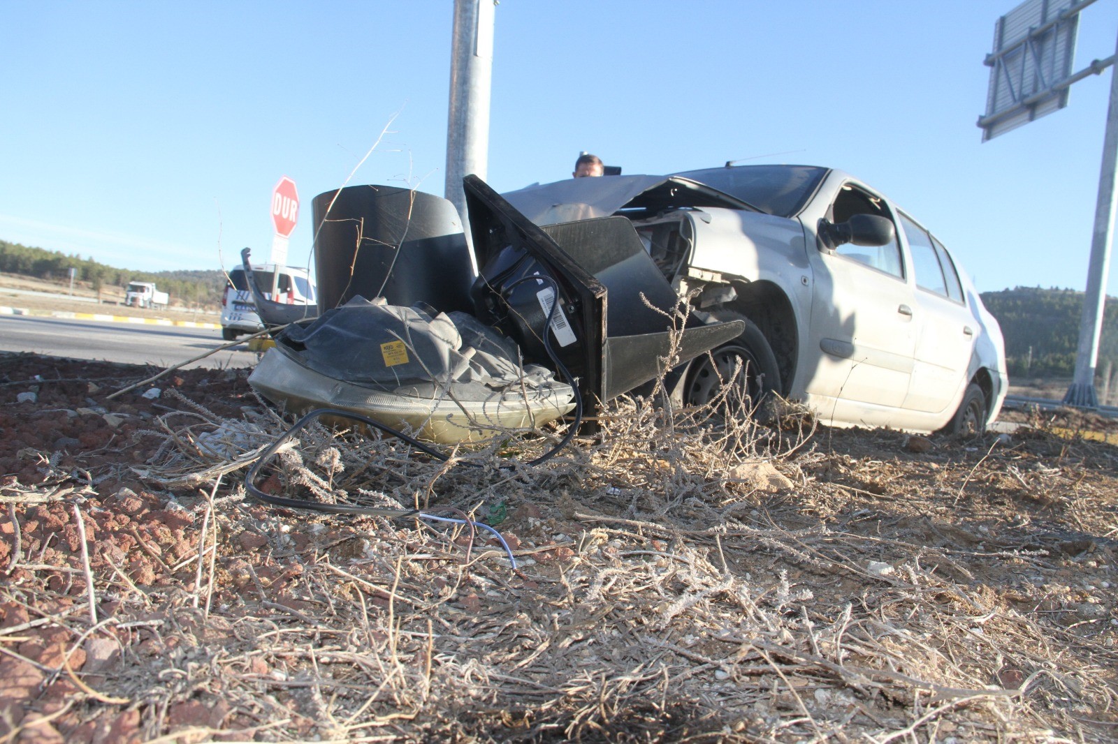 Otomobil Trafik Diregine Carpti 2 Yarali (1)