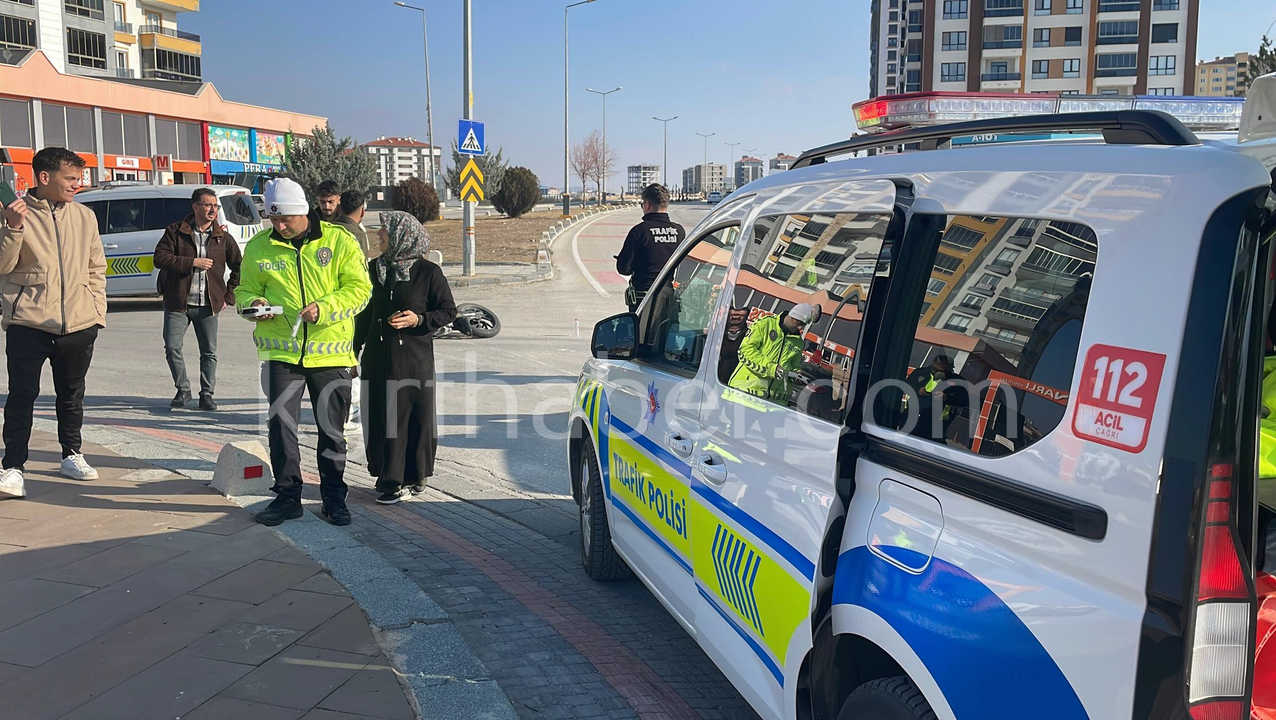 Otomobille Carpisan Motosikletli Yaralandi6