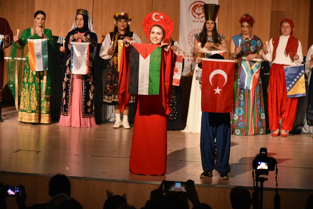 Ozel Ogrenciler Yetenekleriyle Sahne Aldi (2)