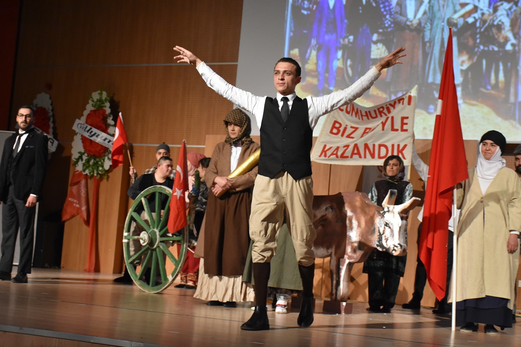 Ozel Ogrenciler Yetenekleriyle Sahne Aldi (5)