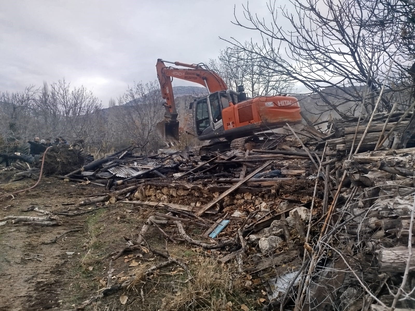 Sobadan Cikan Yangin Evi Kul Etti (1)