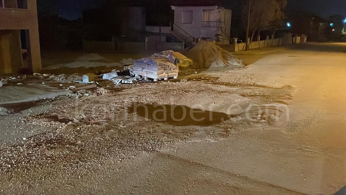 Yoldaki Cukur Kazaya Sebep Oldu Motokurye Yaralandi1