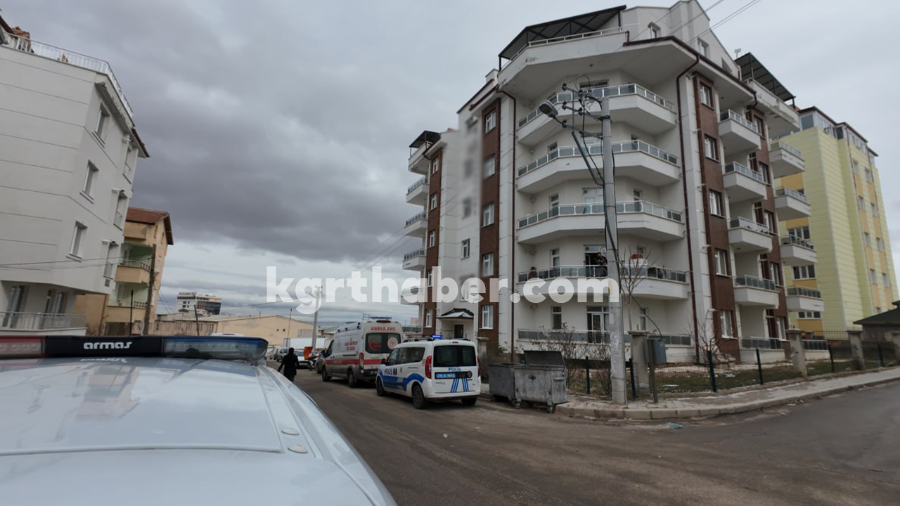 26 Yasindaki Genc Apart Dairesinde Olu Bulundu (5)