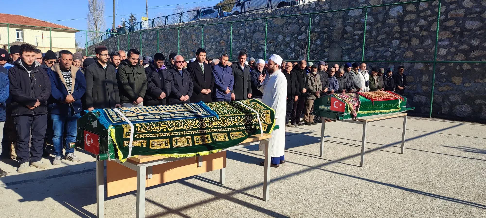 615384131 26289063224012760 5635823105267115292 N