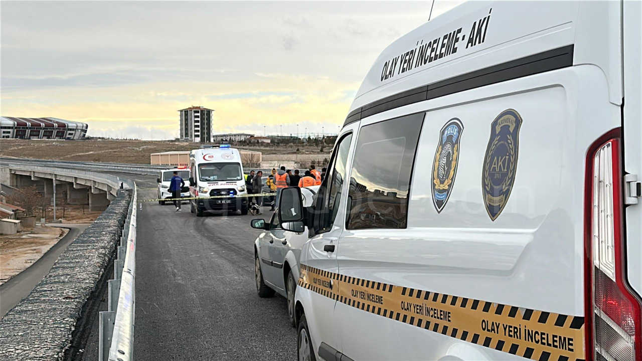 Aracinda Basindan Vurulmus Halde Bulundu3