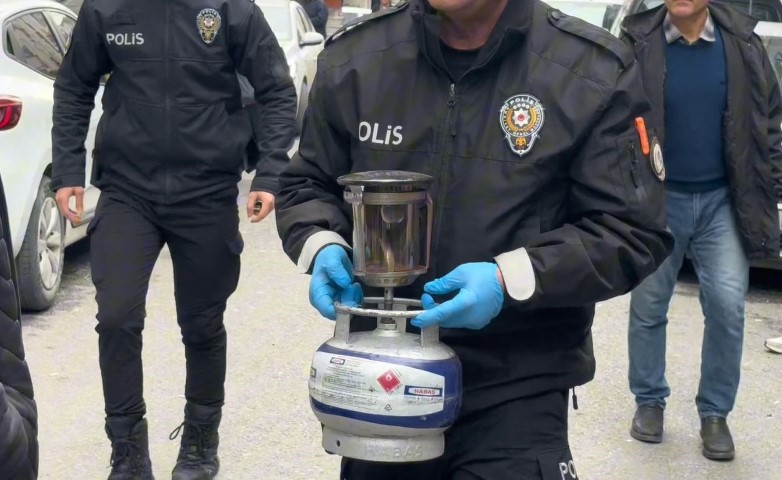 Bagcilarda Karbonmonoksit Faciasi Aileden 3 Kisi Hayatini Kaybetti (4)