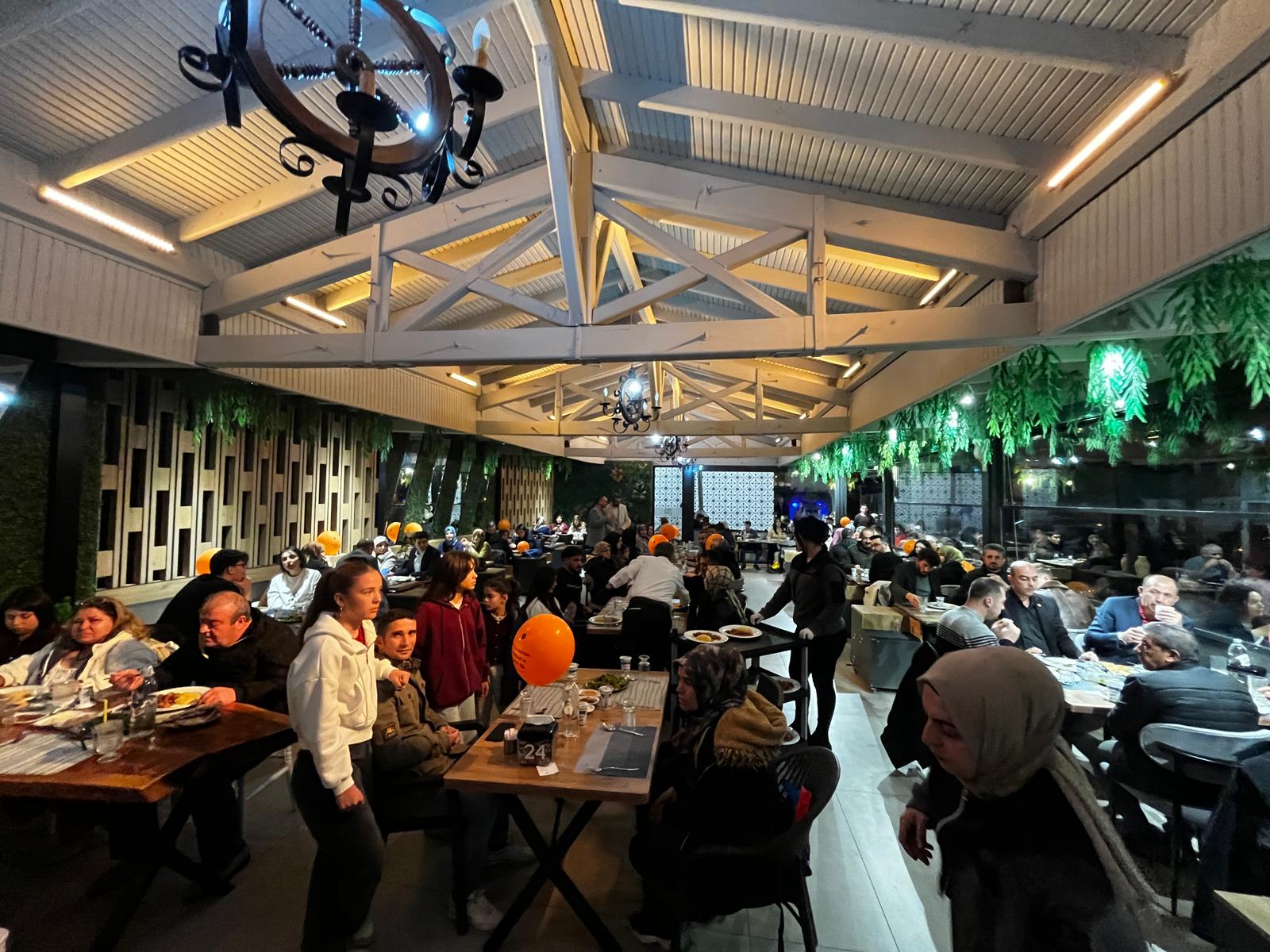 Bir Aksam Bir Umut Topraka Destek Yemegi (3)