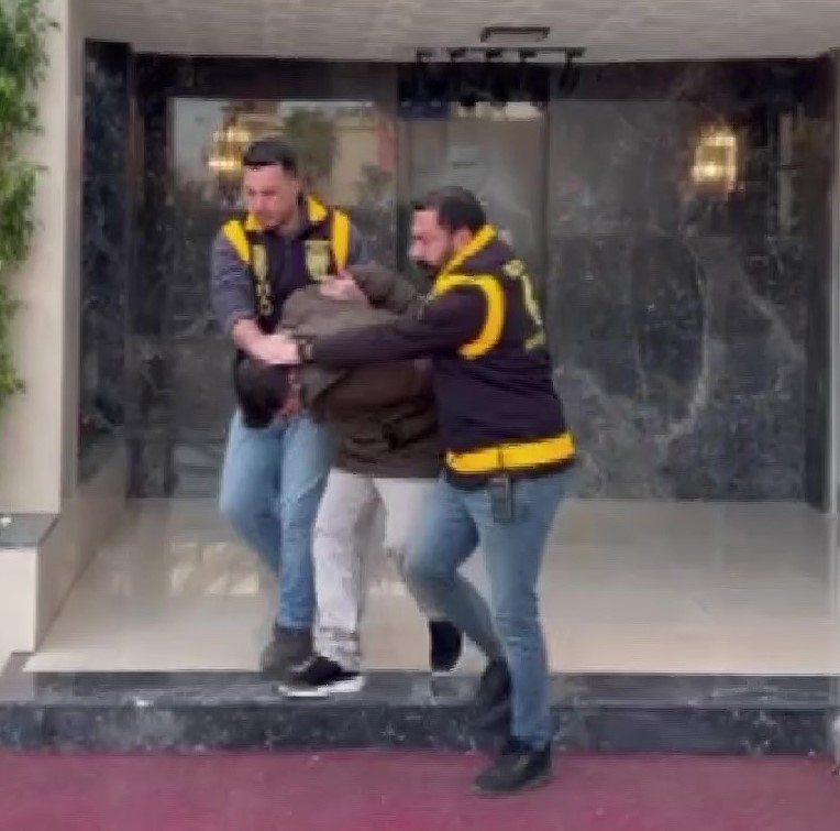 Cevrimici Tartisma Gercege Tasti Liseli Genci Kacirip Darp Ettiler (2)