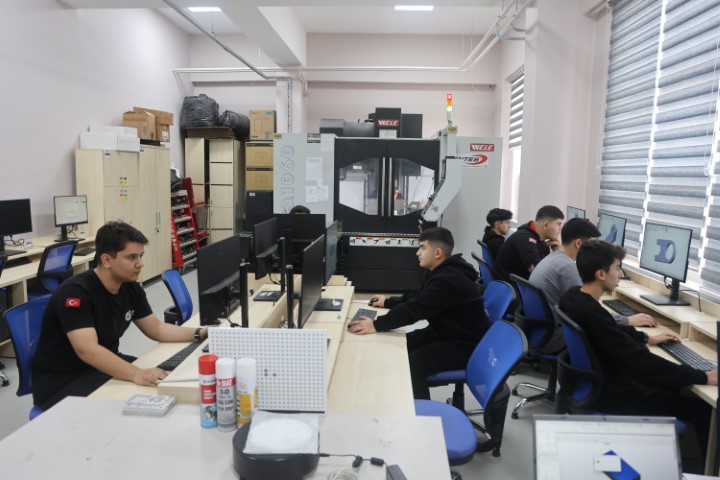 Egitimle Uretimi Birlestiren Okul Ciro 12 Milyon Liraya Ulasti (2)