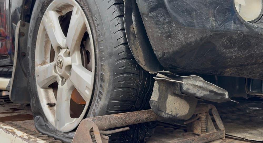 Elif Kumalin Aracinda Dikkat Ceken Supheli Detaylar2